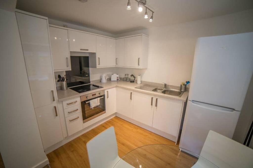 Champion Court Two Bedroom Flat Bristol Exterior foto